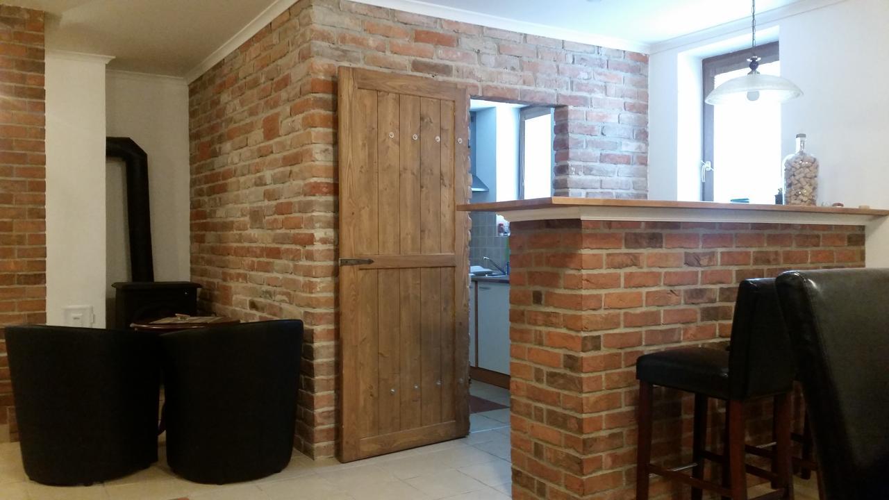 Sommelierka Apartment Valtice Luaran gambar