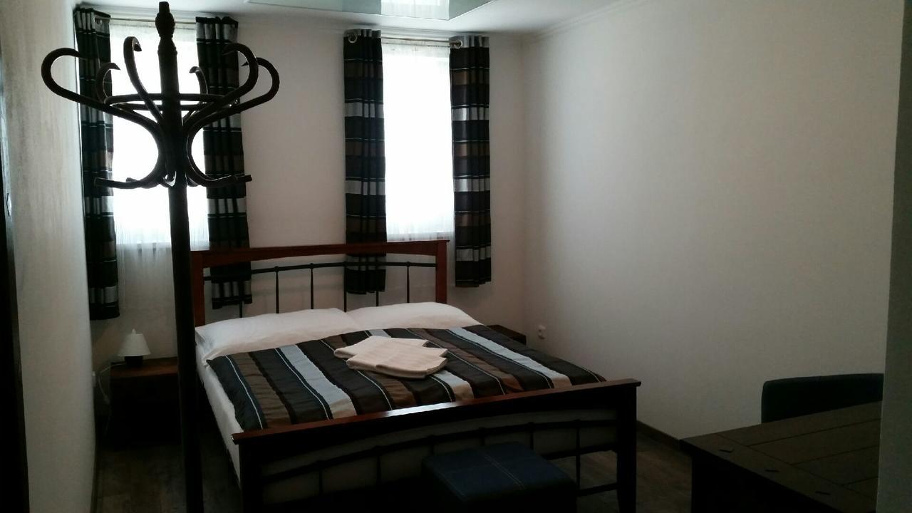 Sommelierka Apartment Valtice Luaran gambar